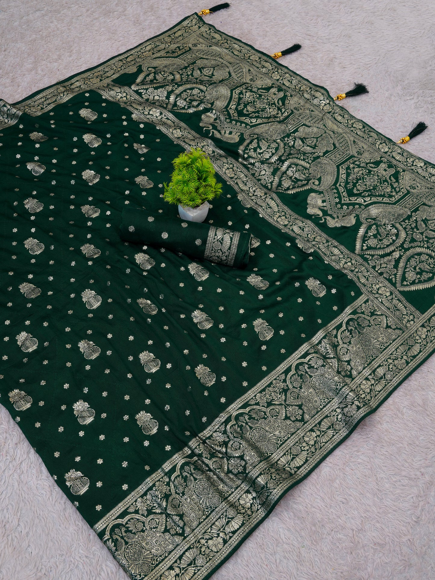 Royal Mehndi Green Jacquard Saree with Golden Zari Weaving