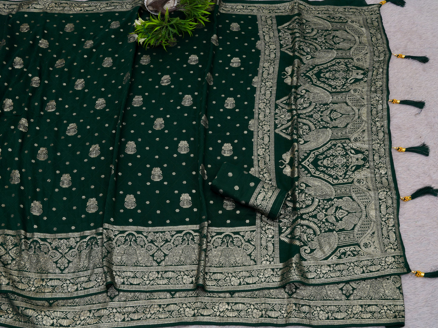 Royal Mehndi Green Jacquard Saree with Golden Zari Weaving